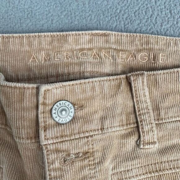 AMERICAN EAGLE WOMEN'S SIZE 10 BEIGE SUPER HI-RISE FLARE CORDUROY CHINO PANTS - Picture 12 of 15